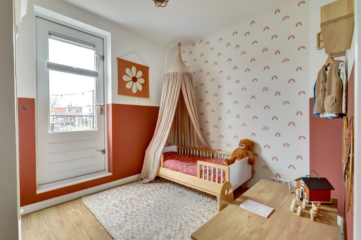 Photo 42 of Tooropstraat 195