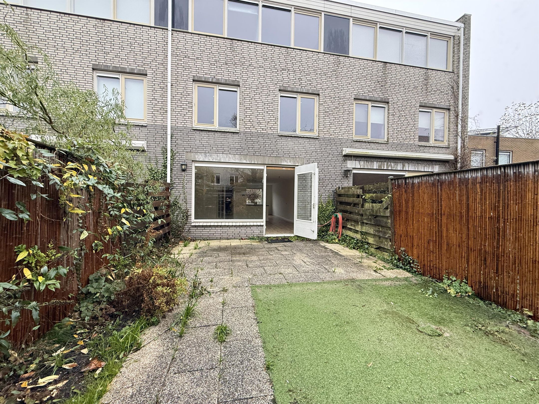 Photo 21 of Colombo Bastion 16