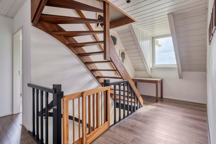 Photo 24 of Jan van Havenstraat 33