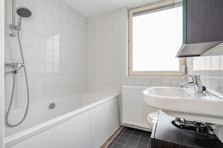 Photo 17 of Woeringenstraat 67