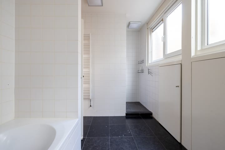 Photo 28 of Schiebroeksestraat 10