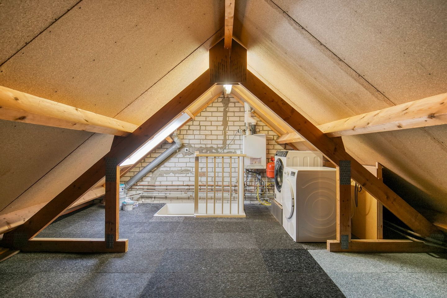 Foto 25 van Dauphinélaan 58