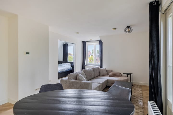 Photo 7 of Prof. Lorentzlaan 1-E