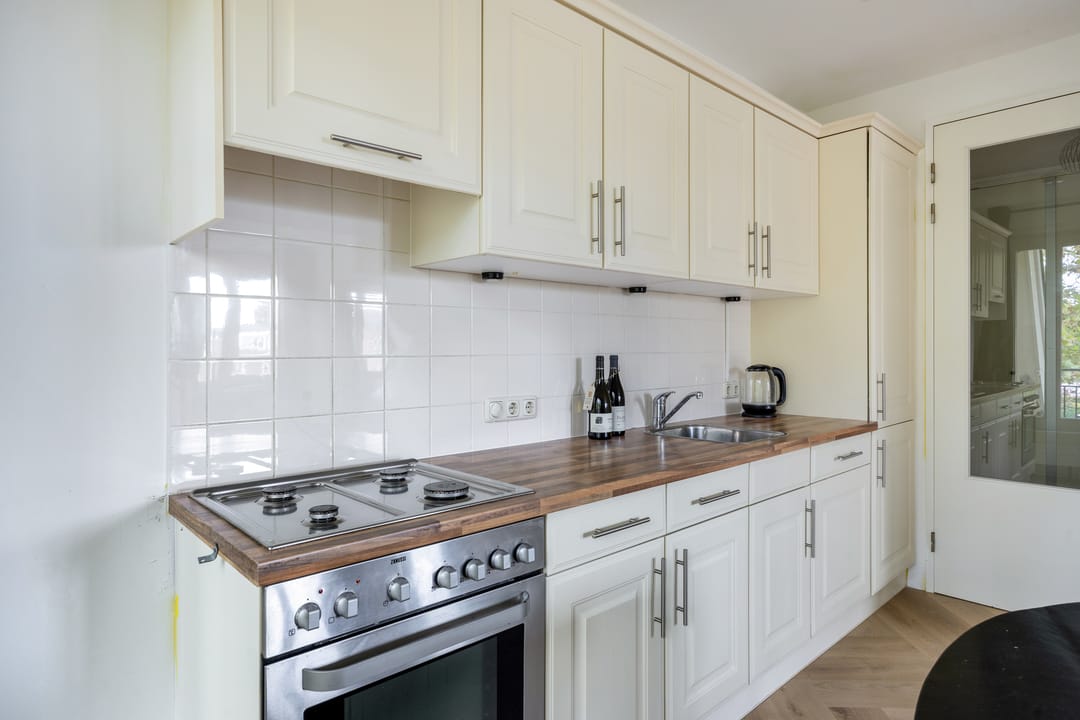 Photo 8 of Prof. Lorentzlaan 1-E