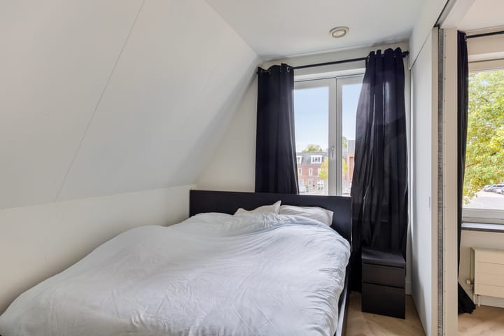 Photo 9 of Prof. Lorentzlaan 1-E