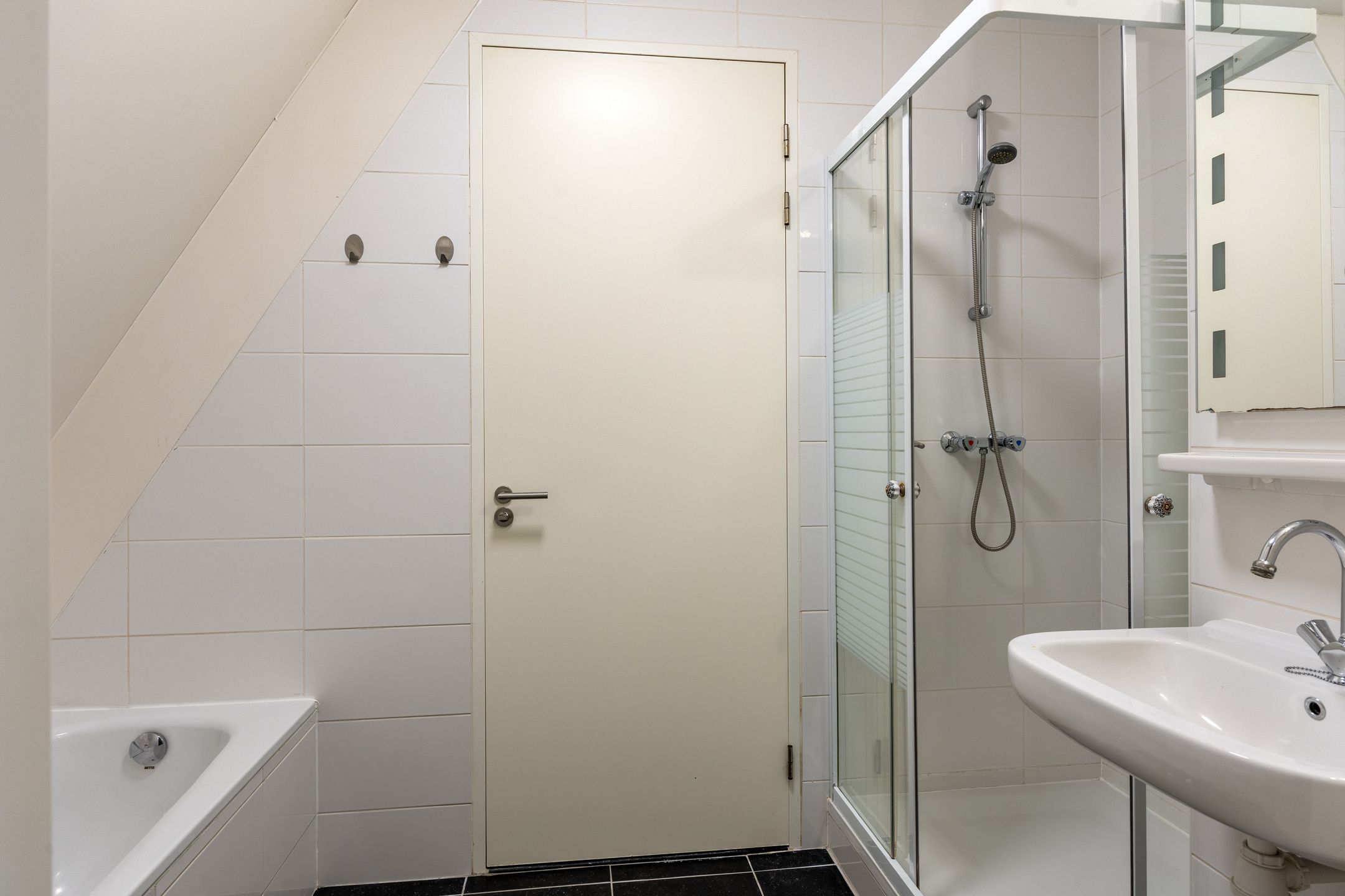 Photo 12 of Prof. Lorentzlaan 1-E