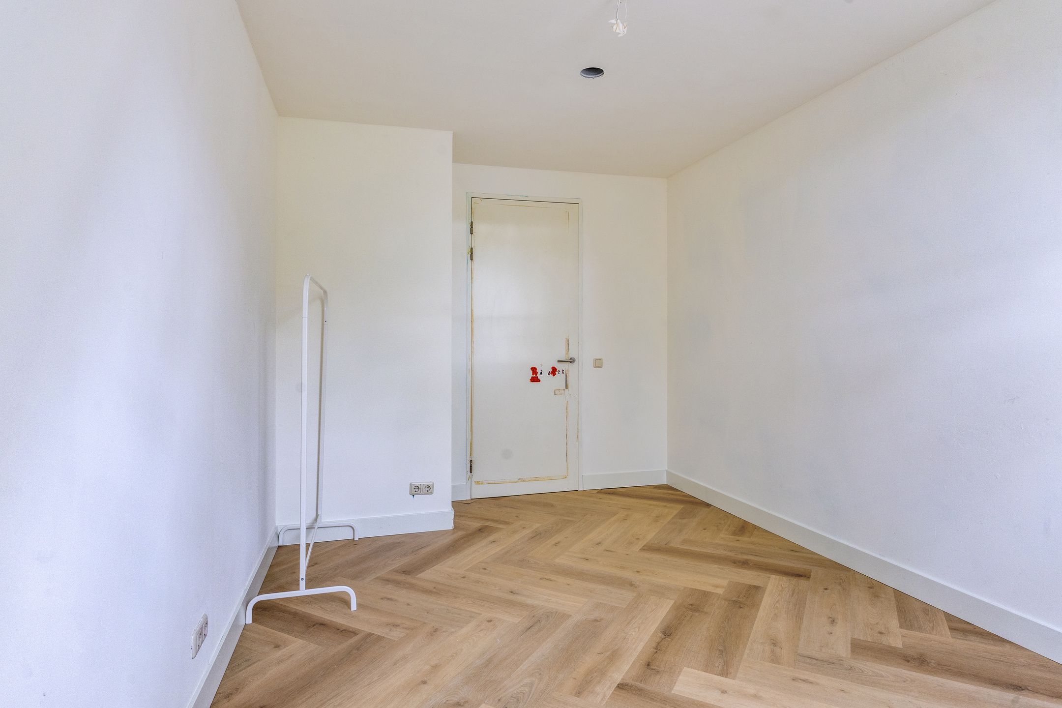 Photo 15 of Prof. Lorentzlaan 1-E