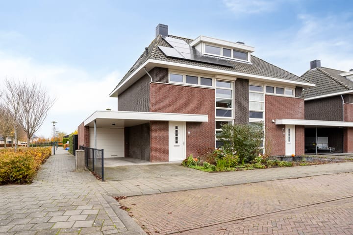 Photo 1 of Alexander de Grotestraat 47