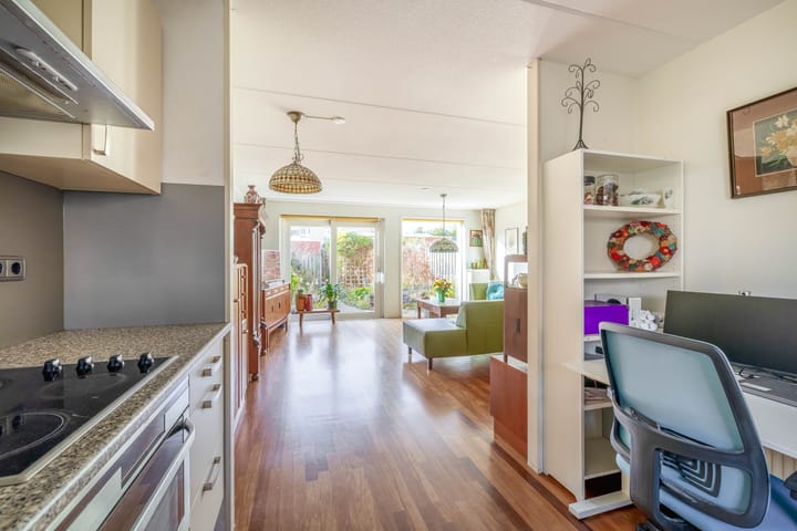 Photo 8 of Aletta Jacobsstraat 24