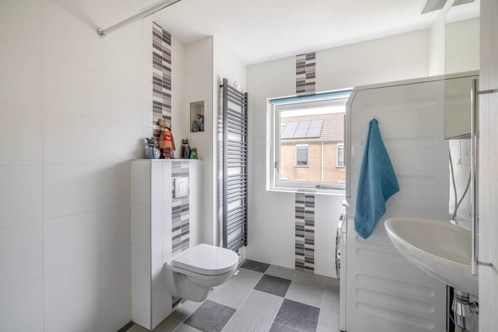 Photo 15 of Aletta Jacobsstraat 24