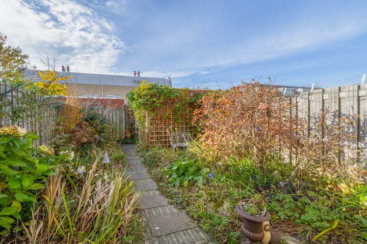 Photo 22 of Aletta Jacobsstraat 24