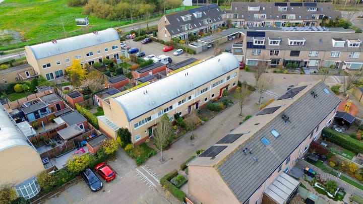 Photo 36 of Aletta Jacobsstraat 24