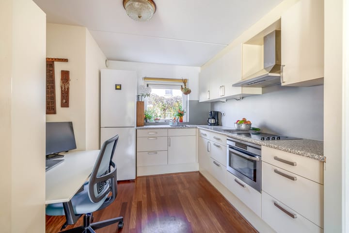 Photo 6 of Aletta Jacobsstraat 24