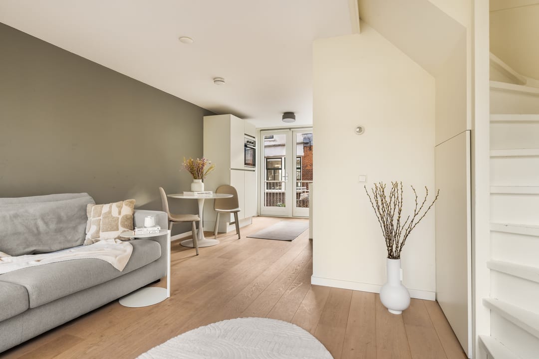 Photo 8 of Czaar Peterstraat 168-D