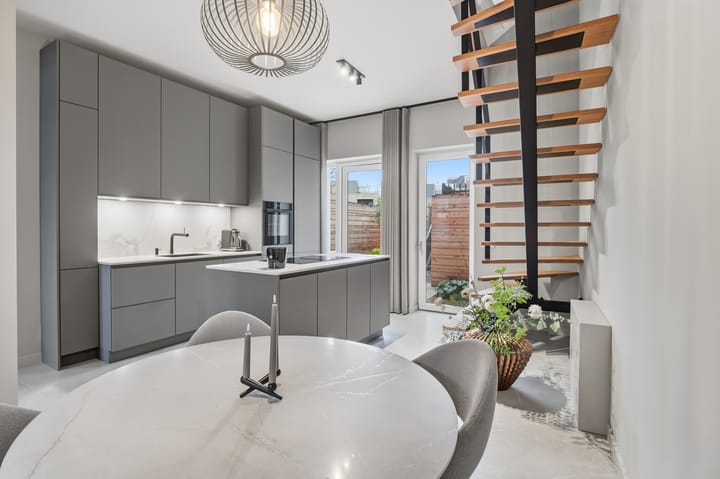 Photo 10 of St.-Elisabethstraat 1-D