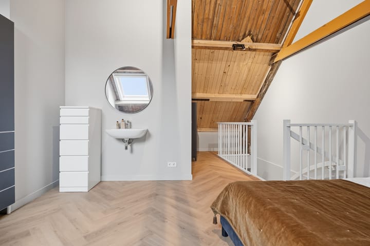 Photo 35 of St.-Elisabethstraat 1-D