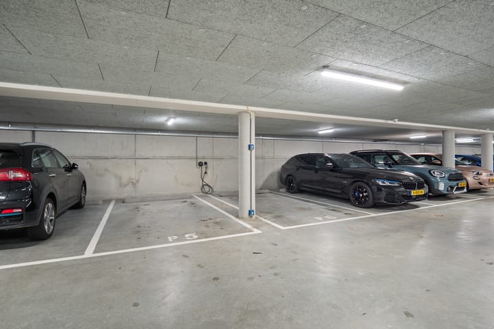 Photo 46 of St.-Elisabethstraat 1-D