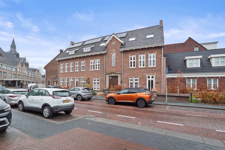 Photo 47 of St.-Elisabethstraat 1-D