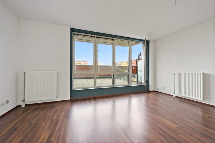 Photo 9 of Loosduinseweg 247