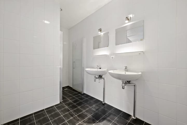 Photo 16 of Loosduinseweg 247