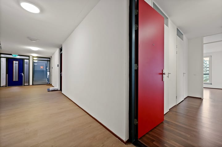 Photo 20 of Loosduinseweg 247