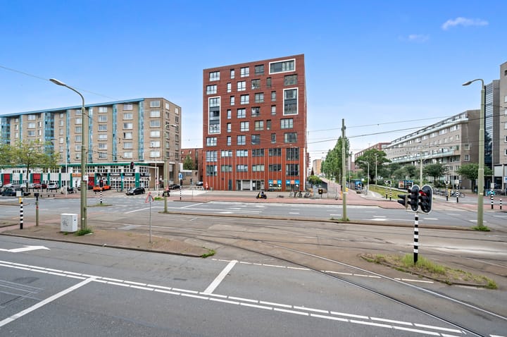 Photo 28 of Loosduinseweg 247