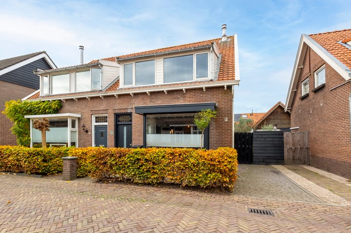 Photo 2 of Oranjestraat 41