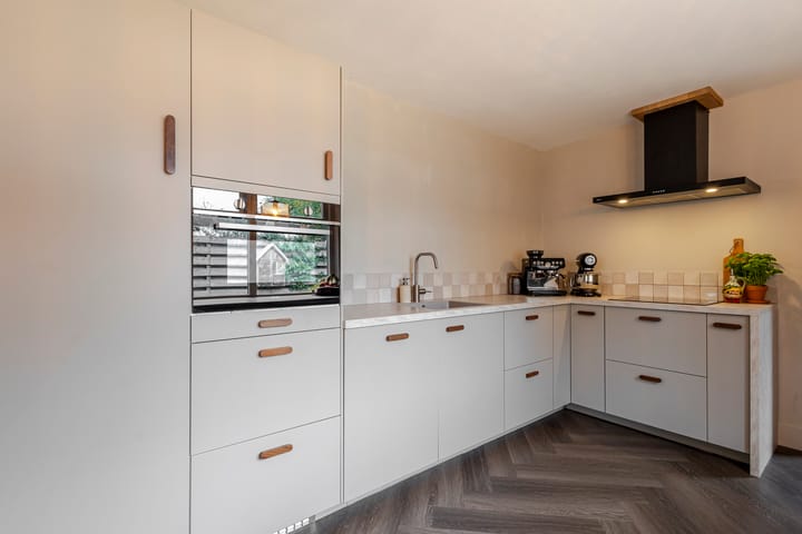 Photo 4 of Oranjestraat 41