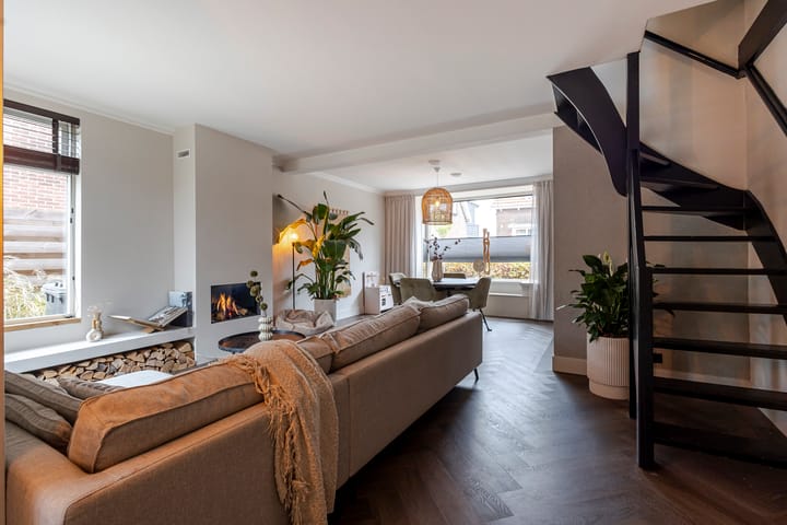 Photo 10 of Oranjestraat 41