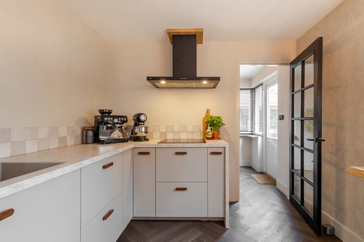 Photo 15 of Oranjestraat 41