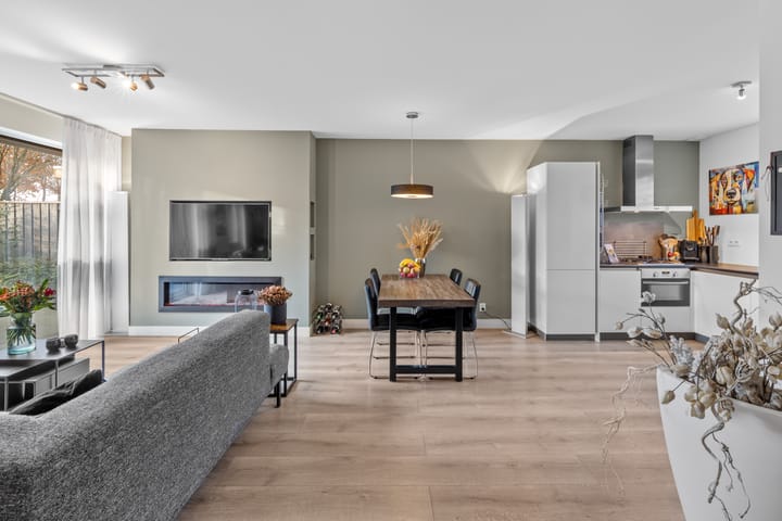 Photo 11 of Lage Made 7