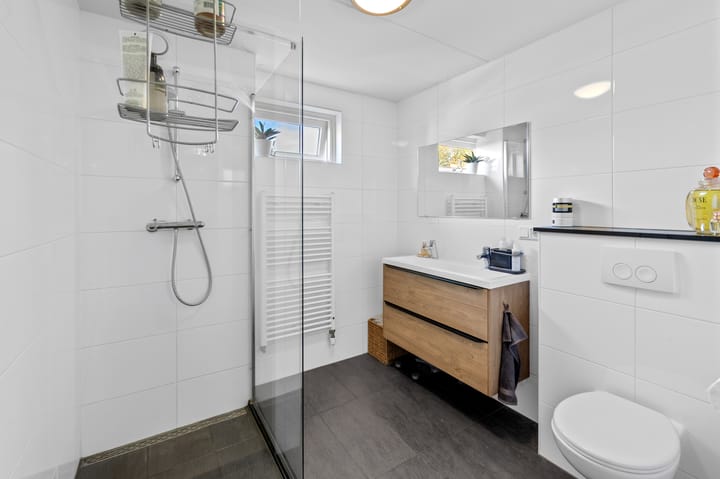 Photo 21 of Lage Made 7