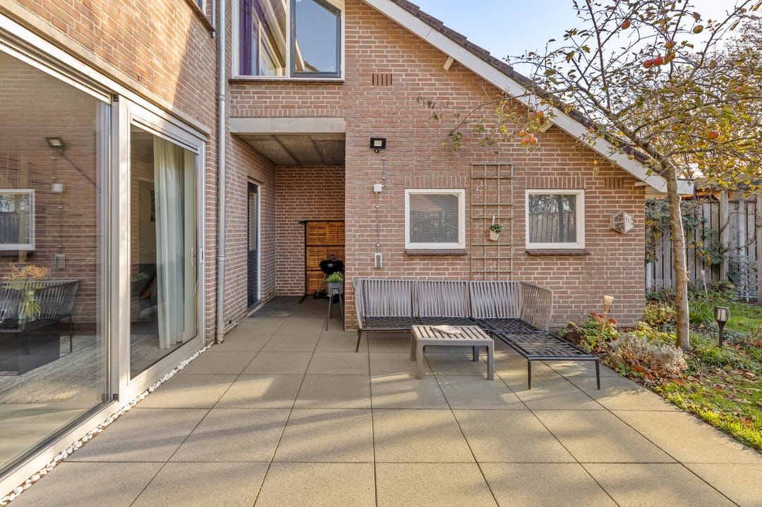 Photo 37 of Lage Made 7