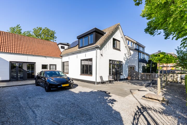 Foto 4 van Manegelaan 26