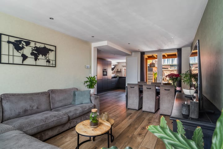 Photo 3 of Hazelaarstraat 38