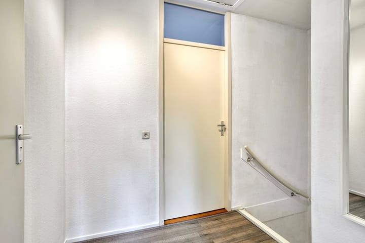 Photo 15 of Keuleman 10