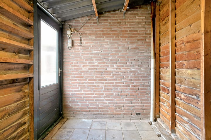 Photo 21 of Keuleman 10