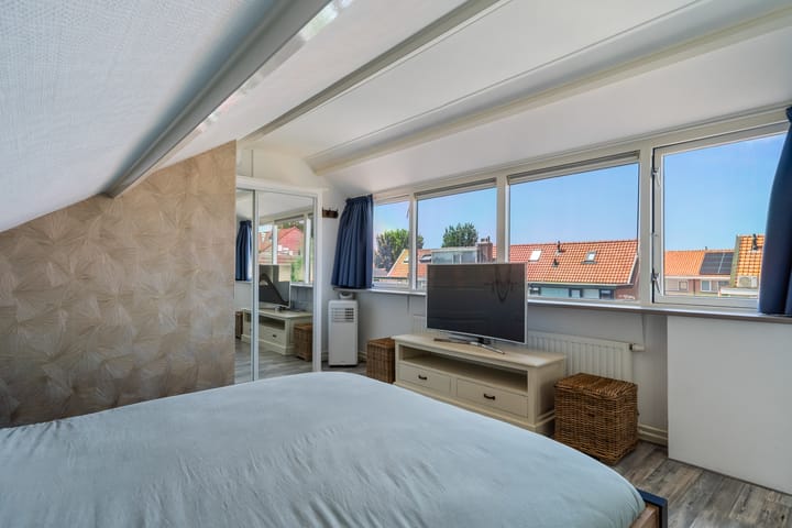 Foto 30 van Hazelaarstraat 38