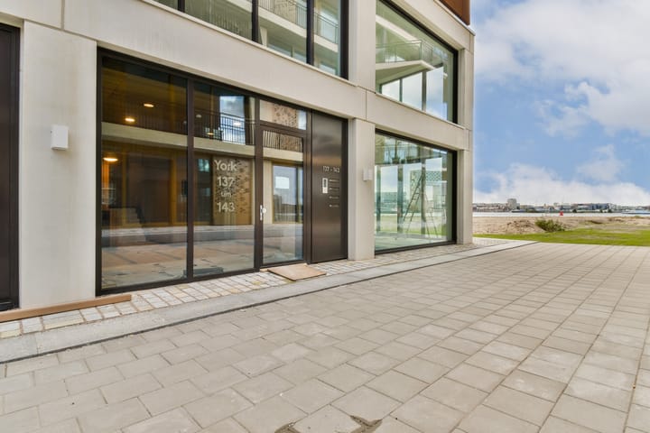 Foto 4 van Grasweg 137