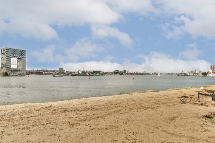 Foto 26 van Grasweg 137