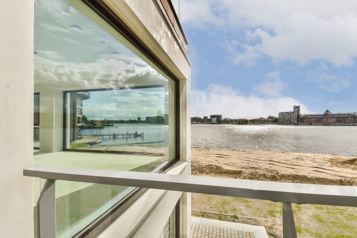 Foto 27 van Grasweg 137