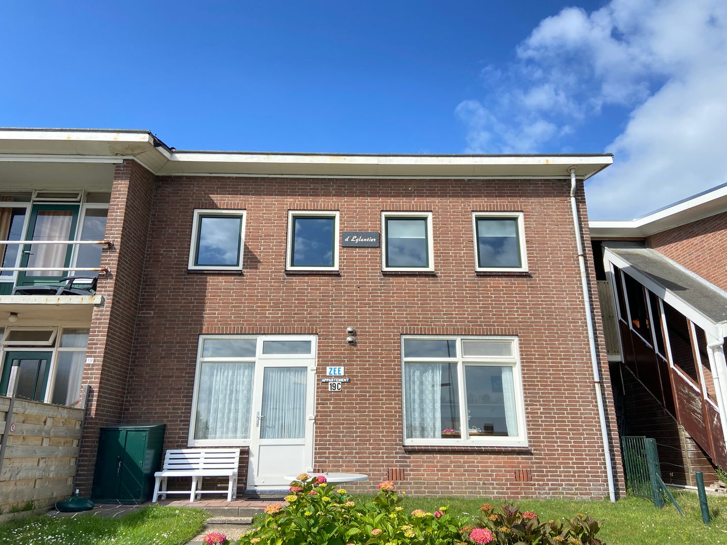 Foto 1 van Westkapelseweg 19-D4