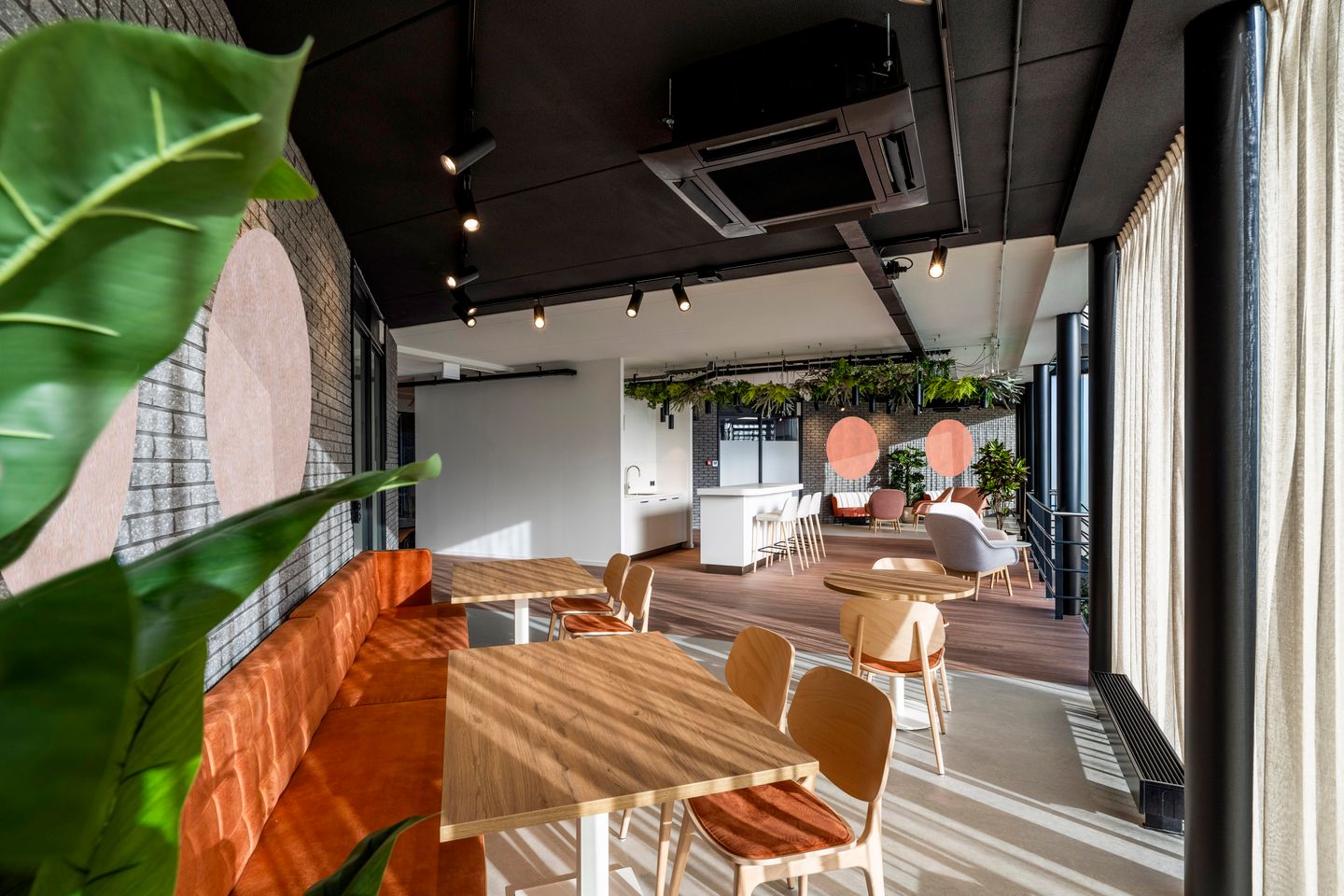 Bekijk foto 4 van Transistorstraat 151