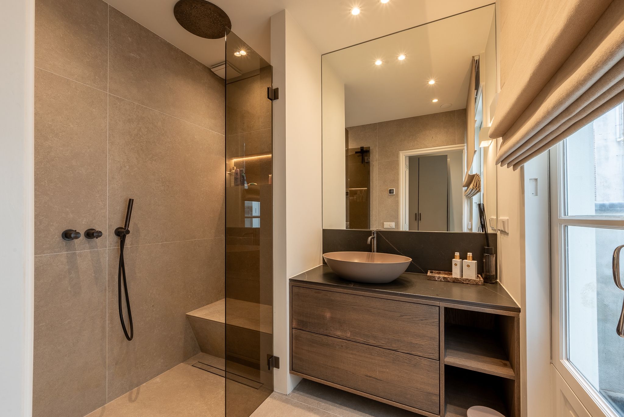 Foto 27 van Egelantiersstraat 49-H