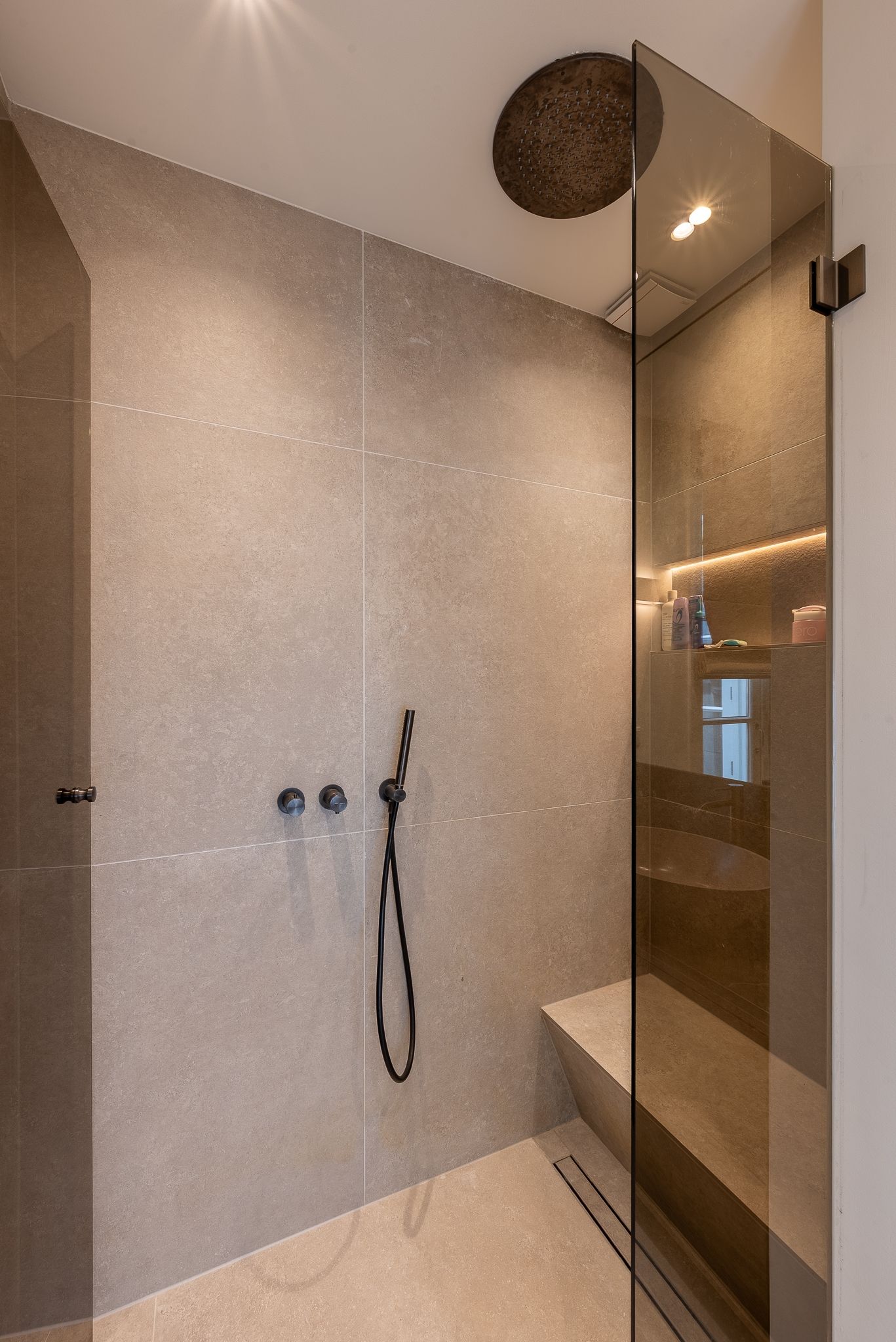 Foto 29 van Egelantiersstraat 49-H