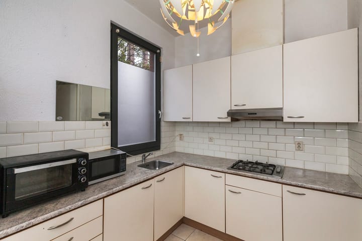 Photo 9 of David Blesstraat 13