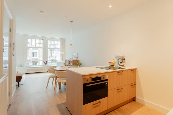 Foto 15 van Brederodestraat 53-B