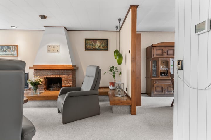 Photo 7 of Kerkewal 25