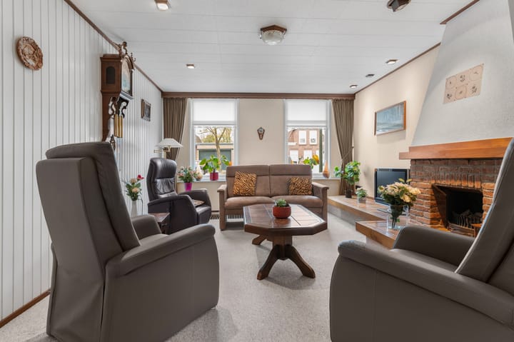 Photo 8 of Kerkewal 25