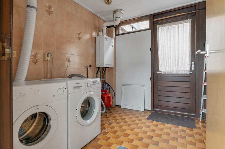 Photo 28 of Kerkewal 25